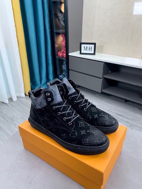 Men's Louis Vuitton Shoes-768